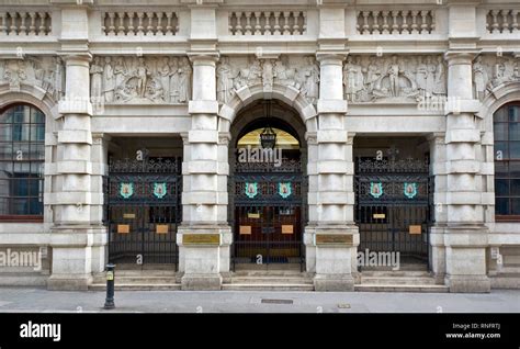 London City Of London Lloyds Register Of Shipping The Old Building In