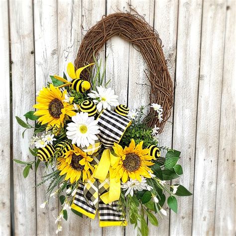 Bumble Bee Wreath Etsy