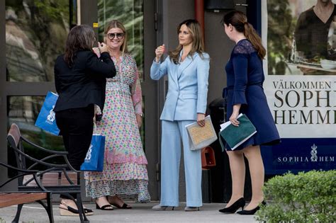 El look de Sofía de Suecia que se podría poner la reina Letizia