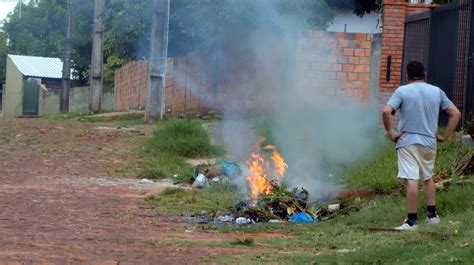 Eliminación de basura 600 000 hogares lo hacen quemando Unicanal