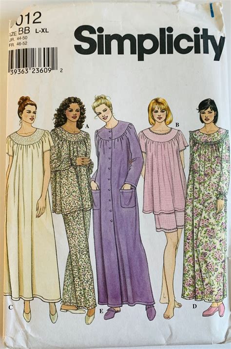 Misses Two Piece Pajamas 2 Lengths Nightgown And Robe Sewing Pattern