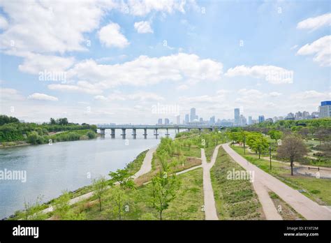 Hangang Han River Park In Seoul Hi Res Stock Photography And Images