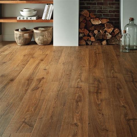 Howdens Rustic Oak Laminate Flooring Flooring Guide By Cinvex