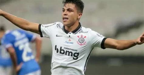 Corinthians Acerta Empr Stimo De Roni Ao Atl Tico Go