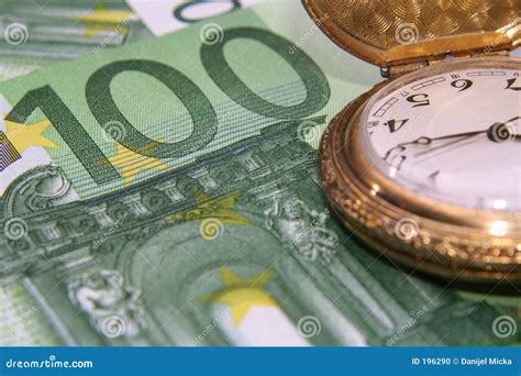 El Tiempo Es Oro Foto De Archivo Imagen De Euros Finanzas