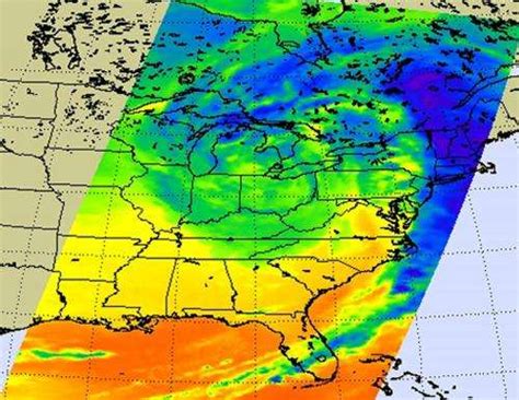 NASA sees the major Midwestern snowstorm in infrared light