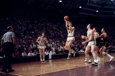 Pete Maravich's Collegiate Career Will Never Be Topped - FanBuzz