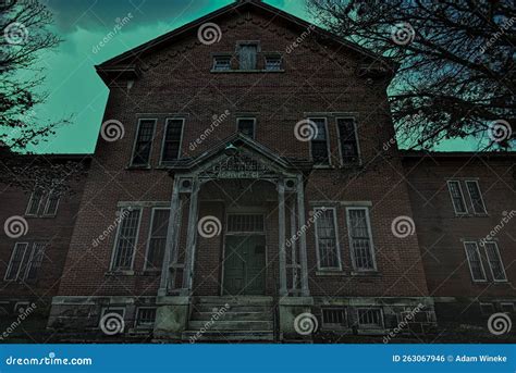 Haunted and Abandoned Insane Asylum Stock Photo - Image of derelict, haunted: 263067946