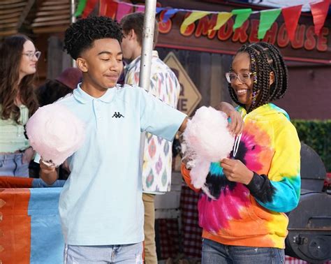 Black Ish Dad Bod Y Of Work S06e19 2020 Galerie Z Epizody