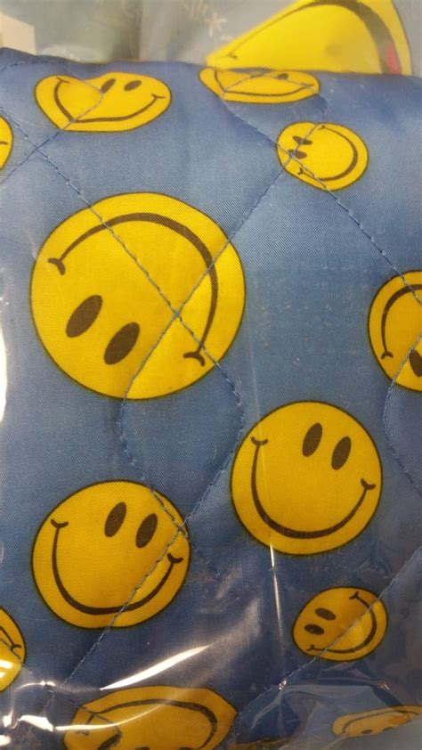 VACSOCK 30 QUILTED SMILEY FACES VARIABLE COLORS Part Number B1694