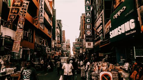 Crowd of People on MarketFree Stock Photo
