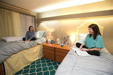 Jones Hall - Housing & Residence Life - MUW