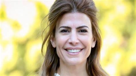 Juliana Awada Con Un Llamativo Look Fresco Para Mostrar Las Piernas