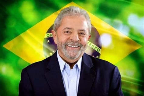 Luiz Inácio Lula Da Silva é Eleito Novo Presidente Do Brasil