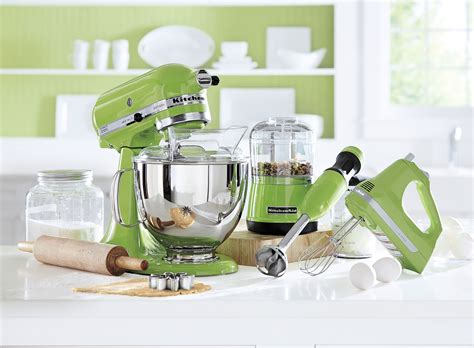 BonTon Style | virtual runway: The Colors of KitchenAid