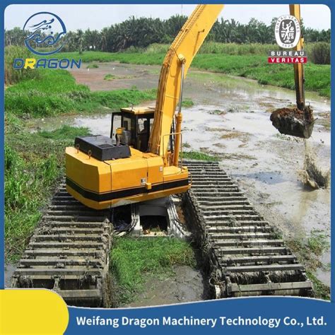 Hot Sale Amphibious Excavator Dredger Amphi Mud Dredger Durable