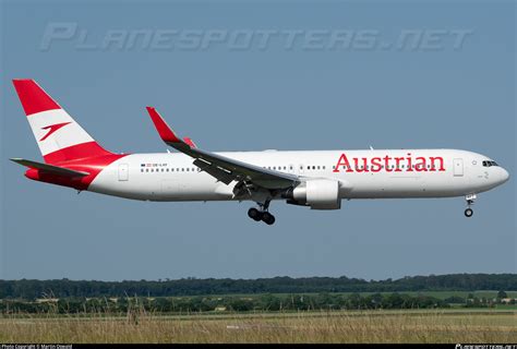 Oe Lay Austrian Airlines Boeing Z Er Wl Photo By Martin Oswald