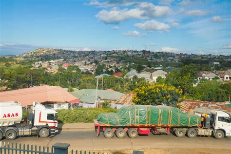 Tunduma One Stop Border Point Entre Tanzania Y Zambia Foto De Archivo