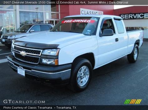 Summit White 2007 Chevrolet Silverado 1500 Classic Ls Extended Cab 4x4 Dark Charcoal