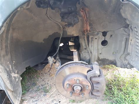 Опорник и опора стойки — Mitsubishi Space Wagon (2G), 2,4 л, 2001 года ...