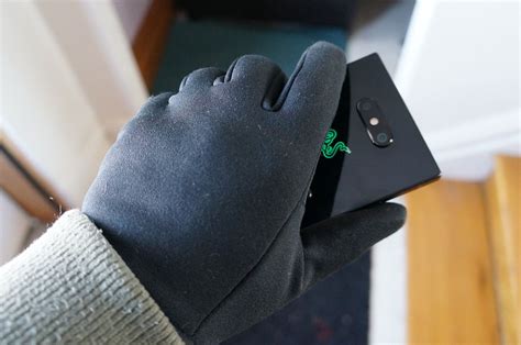 Best Touchscreen Gloves 2021 | Android Central