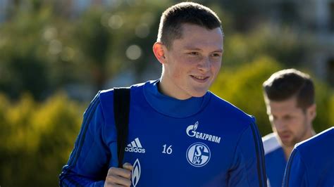 Fabian Reese verlängert beim S04 und spielt weiter in Fürth FC Schalke 04