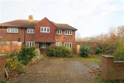 Faggs Road Feltham Middlesex 3 Bed Semi Detached House 425 000