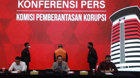 Putusan MK Ubah Masa Jabatan Pimpinan KPK Pakar Hukum Tata Negara