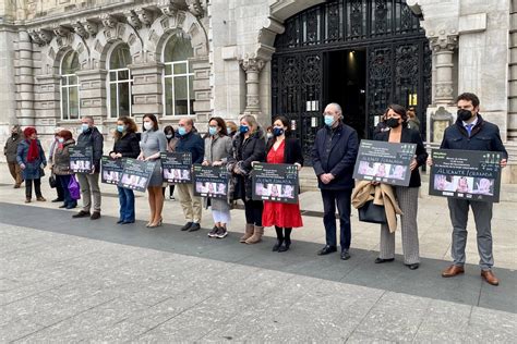 Santander Guarda Un Minuto De Silencio En Recuerdo De Las Mujeres