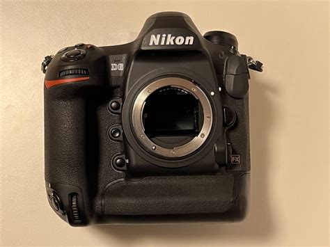 Yahoo オークション 格安スタート【美品】nikon D6 ボディ 約6500シ