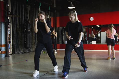 Женские группы по боксу - занятия боксом для девушек в САО Москвы