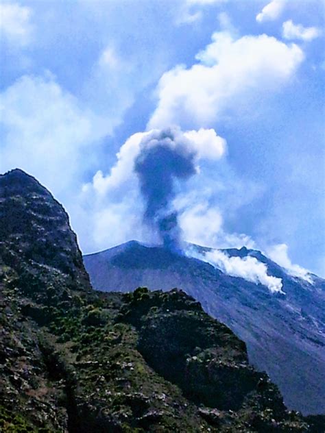 🔥 Mt Stromboli has been in almost continuous eruption for the past 2000 ...