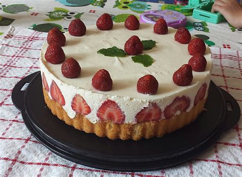 Erdbeer Quark Sahne Torte Rezepte Suchen