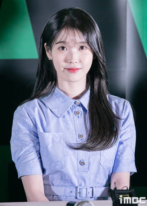 start with I end with U IU on Twitter iMBC รกยยลกสาวทกงาน