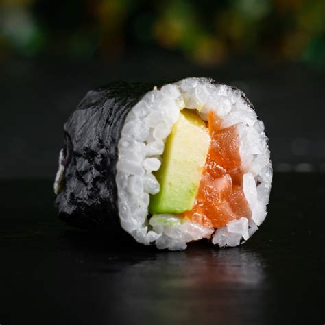 Maki Saumon Avocat X Atelier Sushi