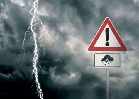 Weather Disruptive Rain Thunderstorms Expected In Six Provinces