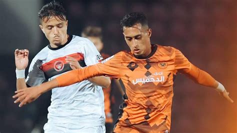 Botola D Le Chabab De Mohamm Dia Et La Rs Berkane Dos Dos