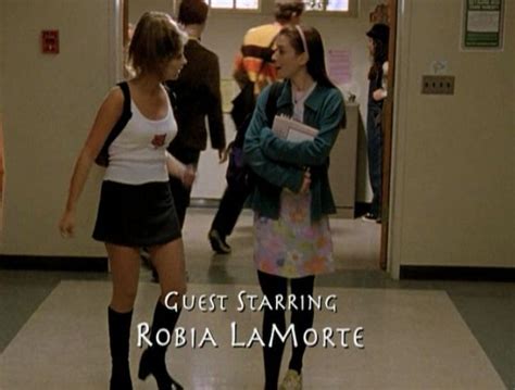 23 Of The Most Buffy Outfits Buffy Ever Wore Buffy Style Buffy The