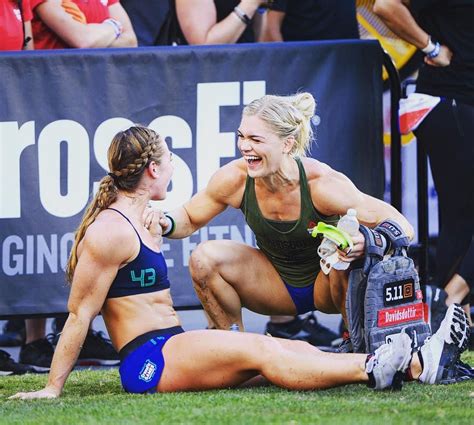 Brooke Wells & Katrin Davidsdottir: 2016 CrossFit Games Murph Crossfit ...