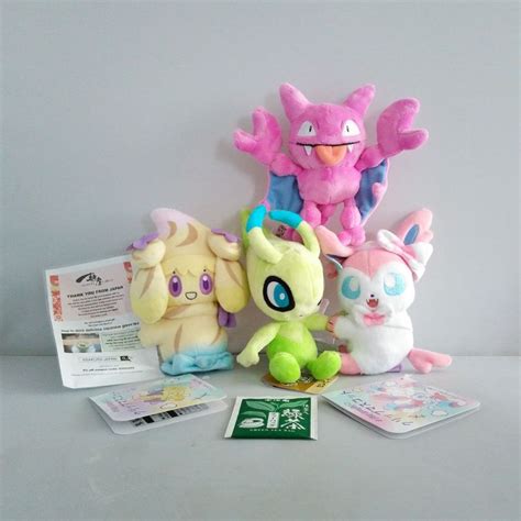 Pokemon Center Play Rough Hand Clip Plush Doll Sylveon