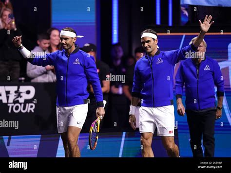 Rafael Nadal Links Und Roger Federer Vom Team Europe Starten Ihr