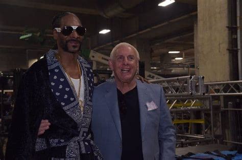 Amazing Pic Of Snoop Dogg With Ric Flair At Wwe Wrestlemania 32