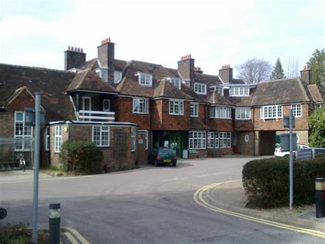 Haslemere And District Community Hospital © David960 Cc By Sa20