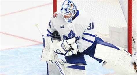 Maple Leafs to start goalie Martin Jones vs. Ducks