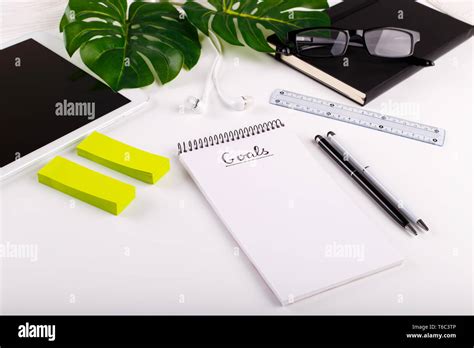 Modern white office desk Stock Photo - Alamy