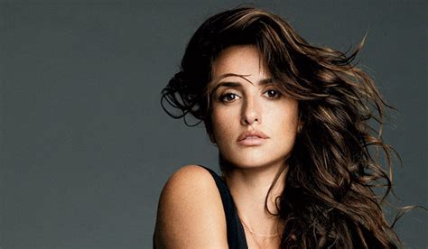 Penélope Cruz Esquire November 2014