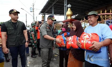 Kepala BNPB Tinjau Lokasi Terdampak Banjir Di Kendal