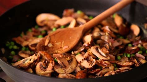 Mushroom Pea And Pancetta Linguine Everyday Gourmet S1 Youtube