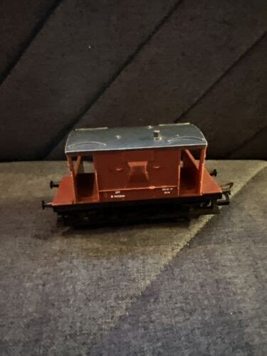 Hornby Oo Gauge 20t Brake Van Ebay