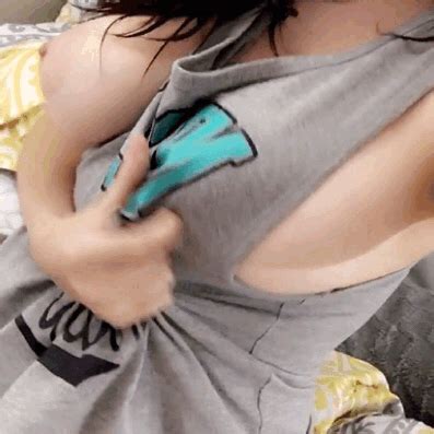 Revealing From The Side Porn Pic